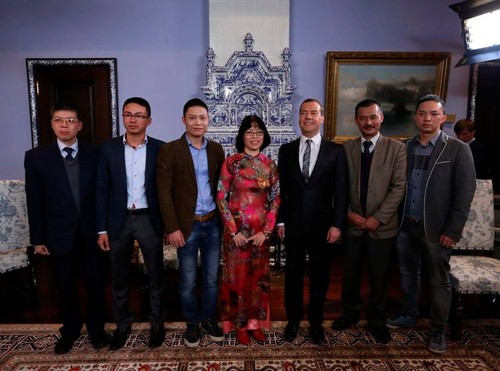 Председатель правительства РФ посещает Вьетнам с официальным визитом - ảnh 1